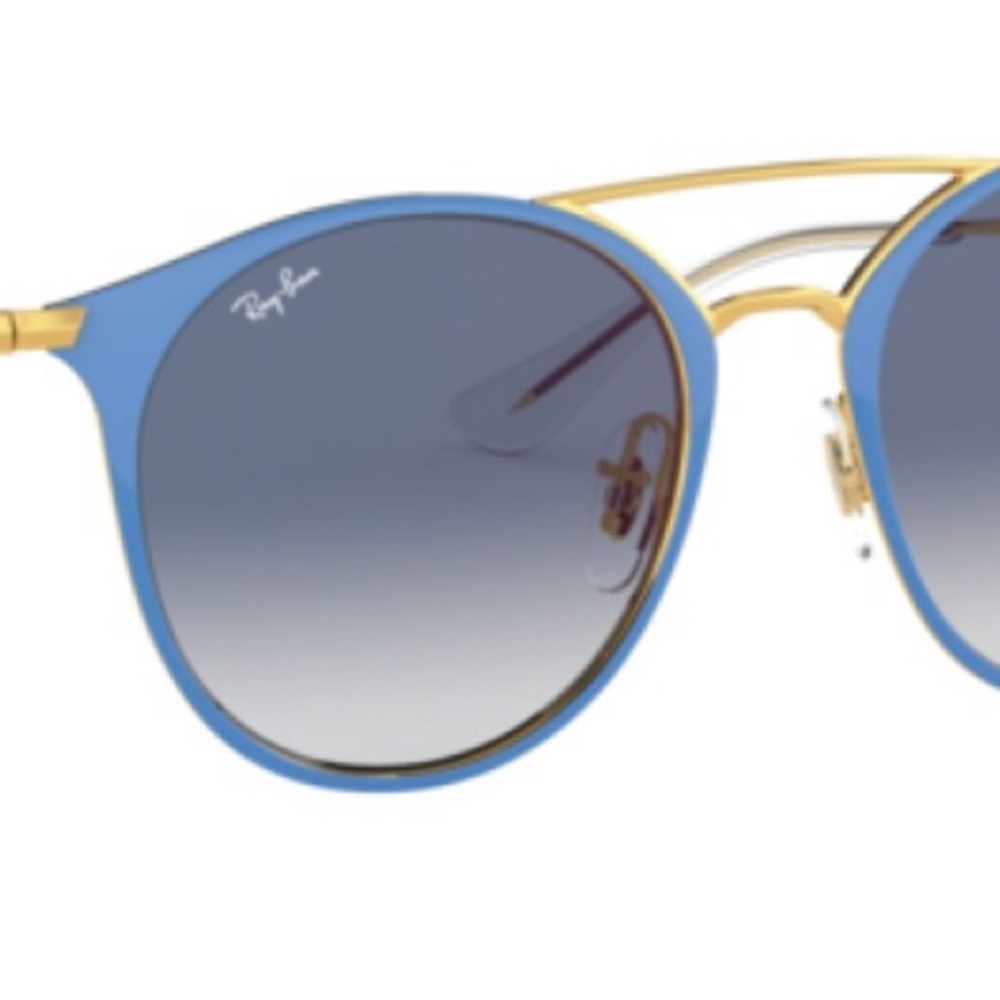 Ray-Ban Sunglasses with Blue Frame and Gold Details. - Picture 6 of 8